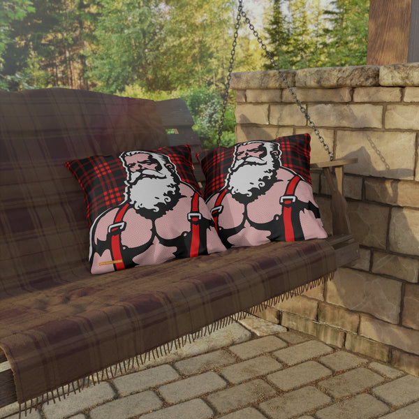 Santa 25 Outdoor Pillow